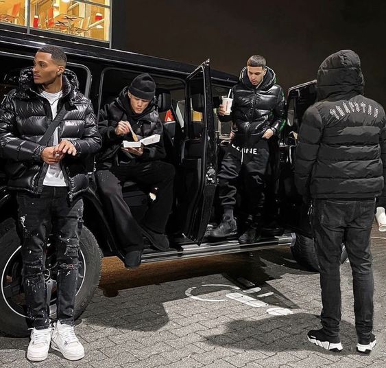 𝙂𝙚𝙩 𝙞𝙣 𝙤𝙣 𝙩𝙝𝙚 𝙗𝙚𝙨𝙩 𝙙𝙚𝙨𝙞𝙜𝙣𝙚𝙧 𝙙𝙚𝙖𝙡𝙨 💸